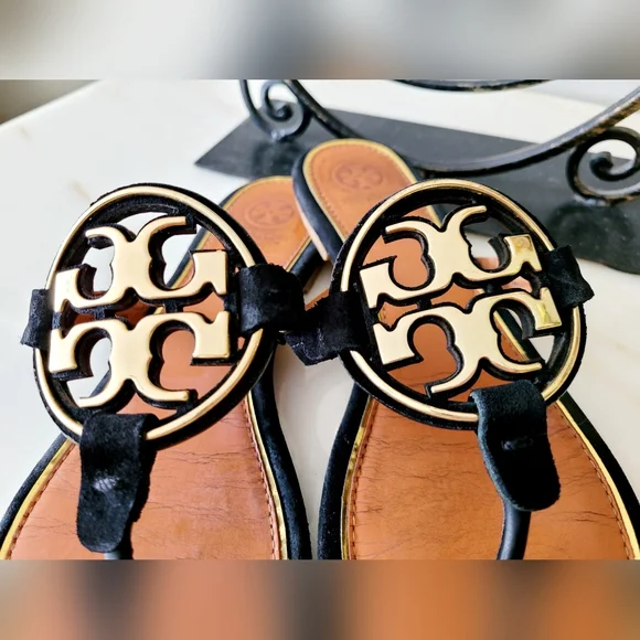 Tory Burch Miller Leather Thong Sandals Metal/Gold Logo Black/Tan US 8 - Picture 13 of 16
